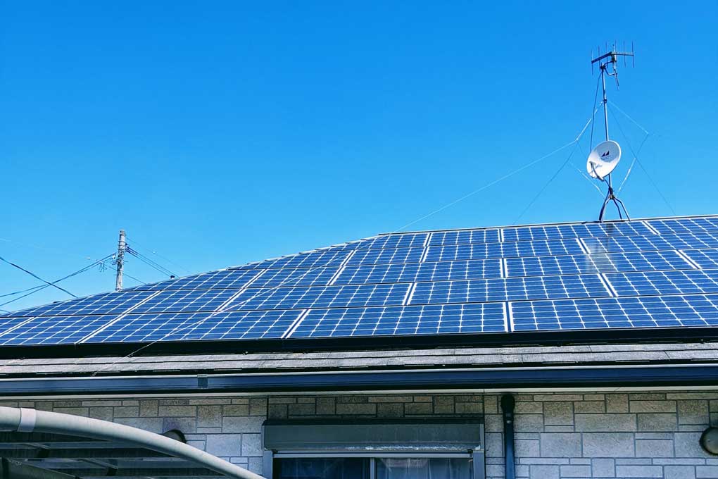 屋根修理業者だから安心の太陽光発電設置